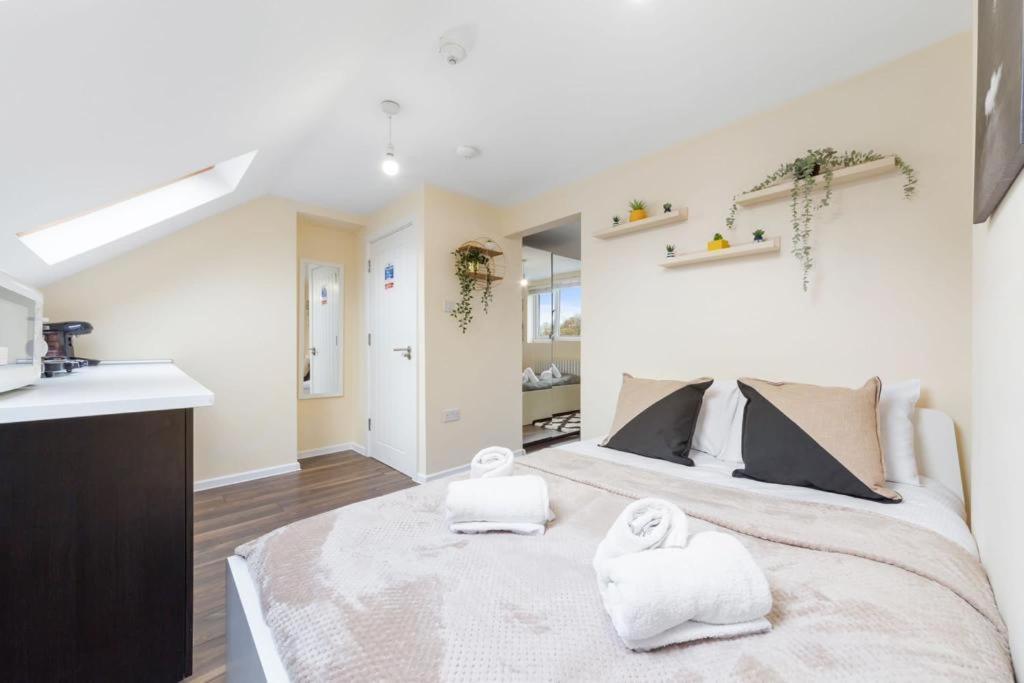 Isleworth Suites - Tw7 Kültér fotó